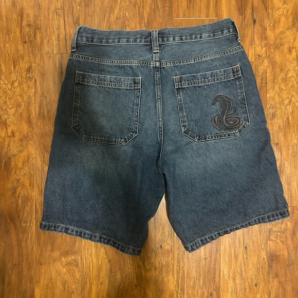 Hollister Dark Wash Super Baggy Denim Shorts Knee-Length Zipper Pockets Jorts - Picture 6 of 14